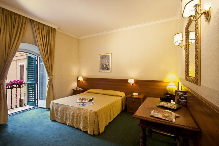 Astoria Garden Hotel